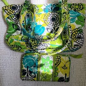 Nwot Vera Bradley lime green purse and wallet
